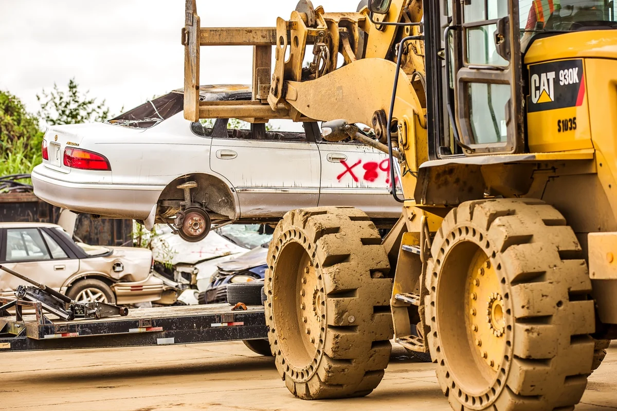 تماس با مرکز اسقاط 1 scrap car recycling